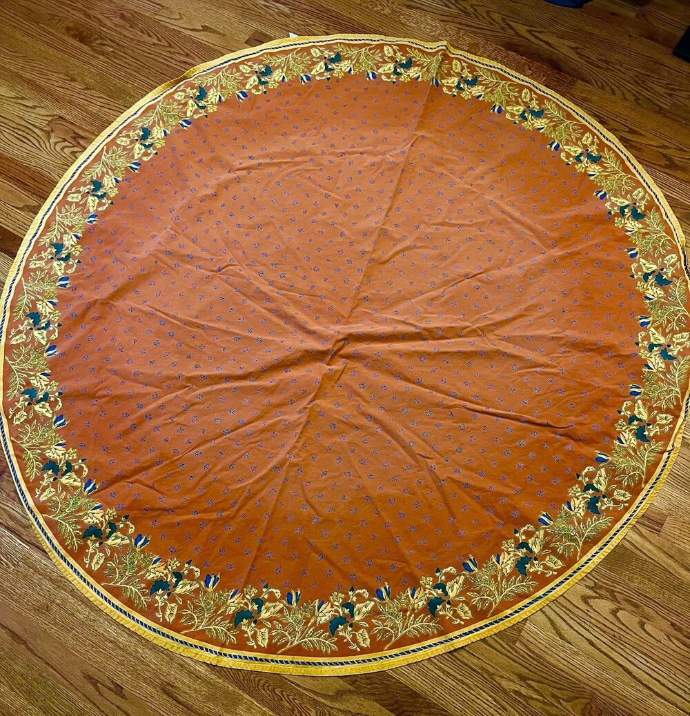 VTG Williams Sonoma Rust/Terracotta Provence 100% Cotton Tablecloth 70" Round